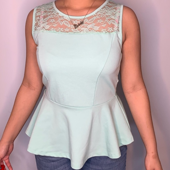 Lace Top ✨ - Picture 1 of 5